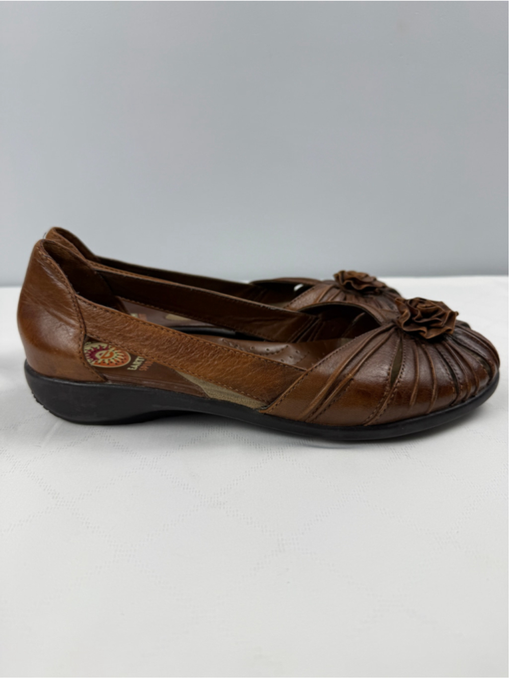 Earth Spirit Blossom Brown Flats Loafers Sandals Comfort Shoes Women Size 9
